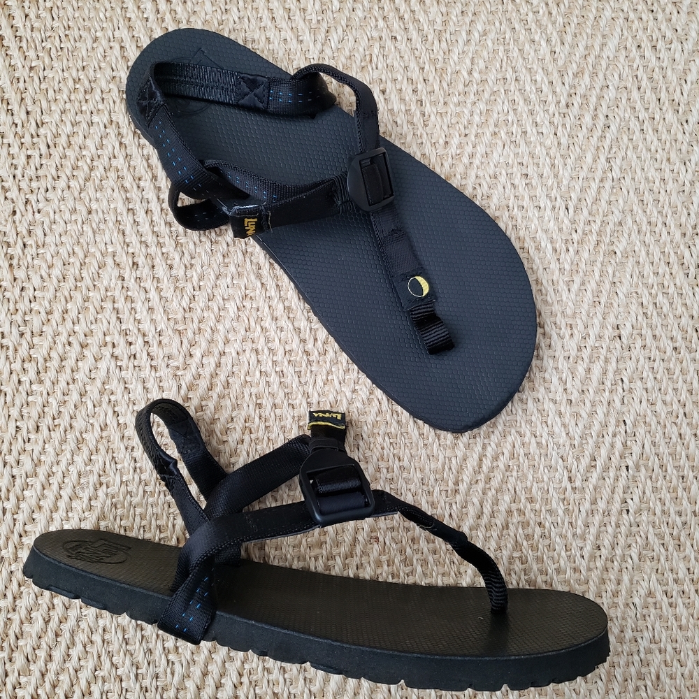 LUNA unisex Black light-weight Sandals sz 6M 8W